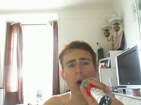 Wiwi égratigne please please please de James Brown