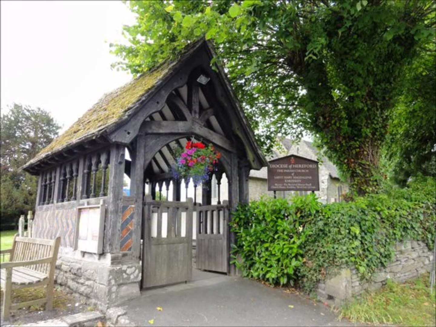 ⁣Black and White Villages Herefordshire