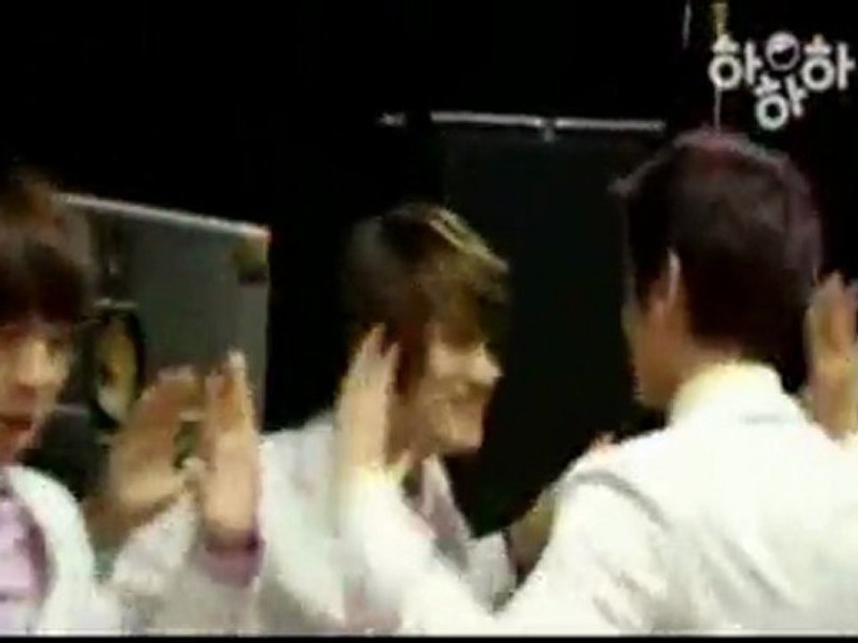 DBSK_DBSG_TVXQ - HaHaHa Studio Ver. [090105]