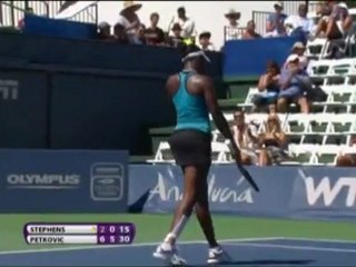 Carlsbad - Petkovic batte Stephens, quarti