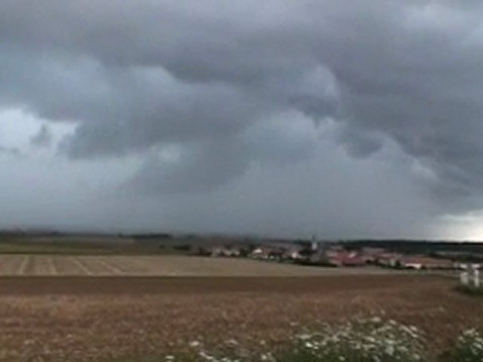 Orage du samedi 06 aout 2011.