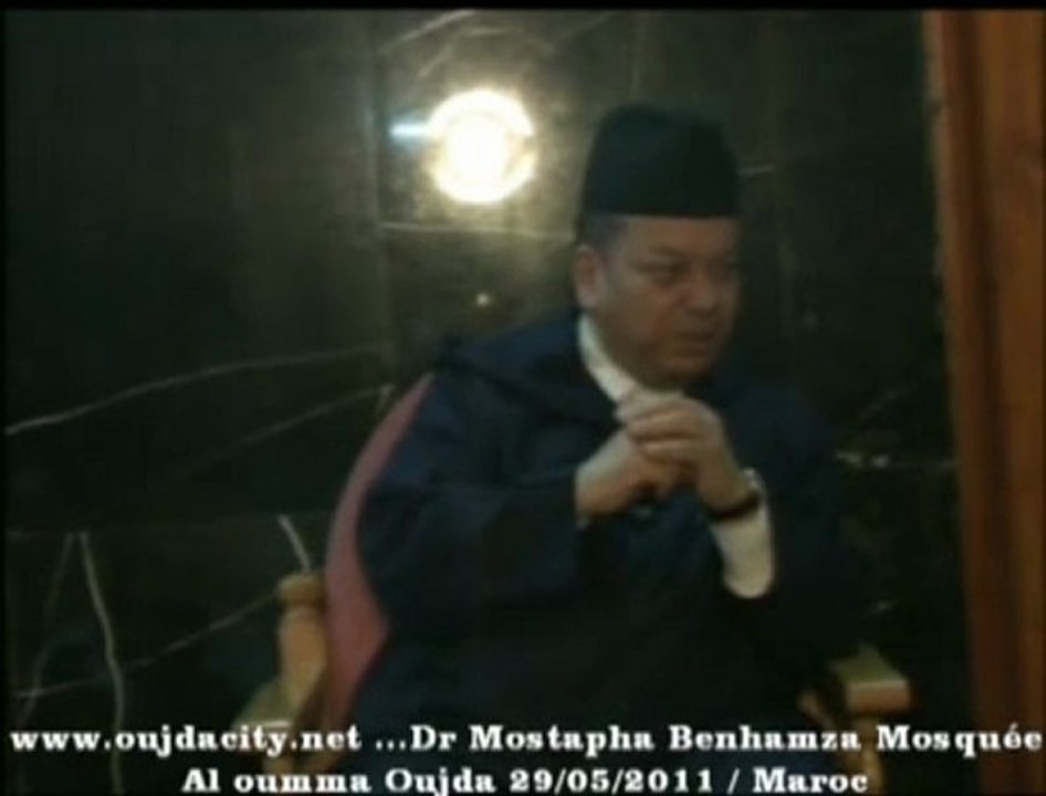 ألدكتور مصطفى بنحمزة في تفسير قوله تعالى من سورة النجم  " وَأَنَّهُ خَلَقَ الزَّوْجَيْنِ الذَّكَرَ وَالأُنثَى  مِن نُّطْفَةٍ إِذَا تُمْنَى