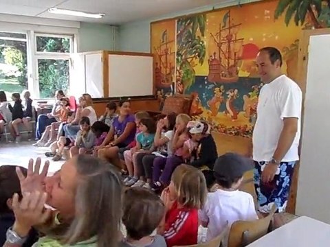 Chant stage Wauxhall août 2011 Attention moustique