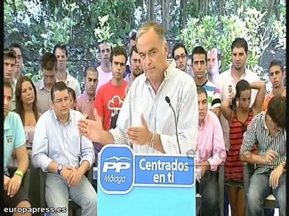 Pons pide a Rubalcaba que se posicione en el 15M