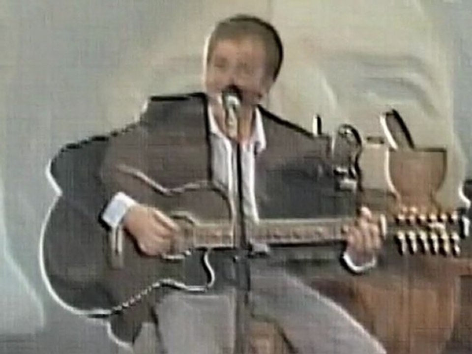 J'ENTENDS J'ENTENDS  (ARAGON - FERRAT)