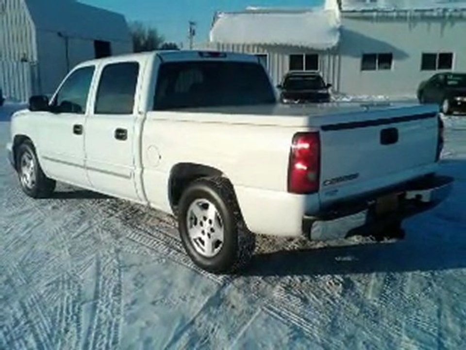 2006 Chevrolet Silverado 1500 Necedah WI - by EveryCarListed.com