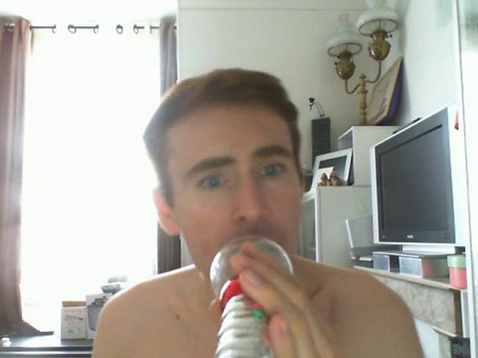 Wiwi égratigne "what i want" de Bob Sinclar & Fireball