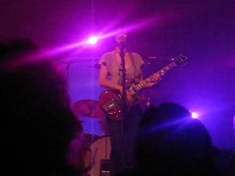 Pauline Croze - Jour de foule @ Théâtre Simone Signoret à Conflans-Sainte-Honorine 10/10/2008