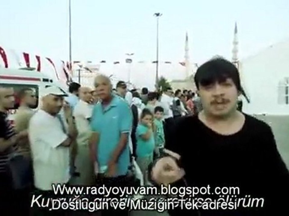 ‪Michael Jackson pide just Ali Biçim amatör