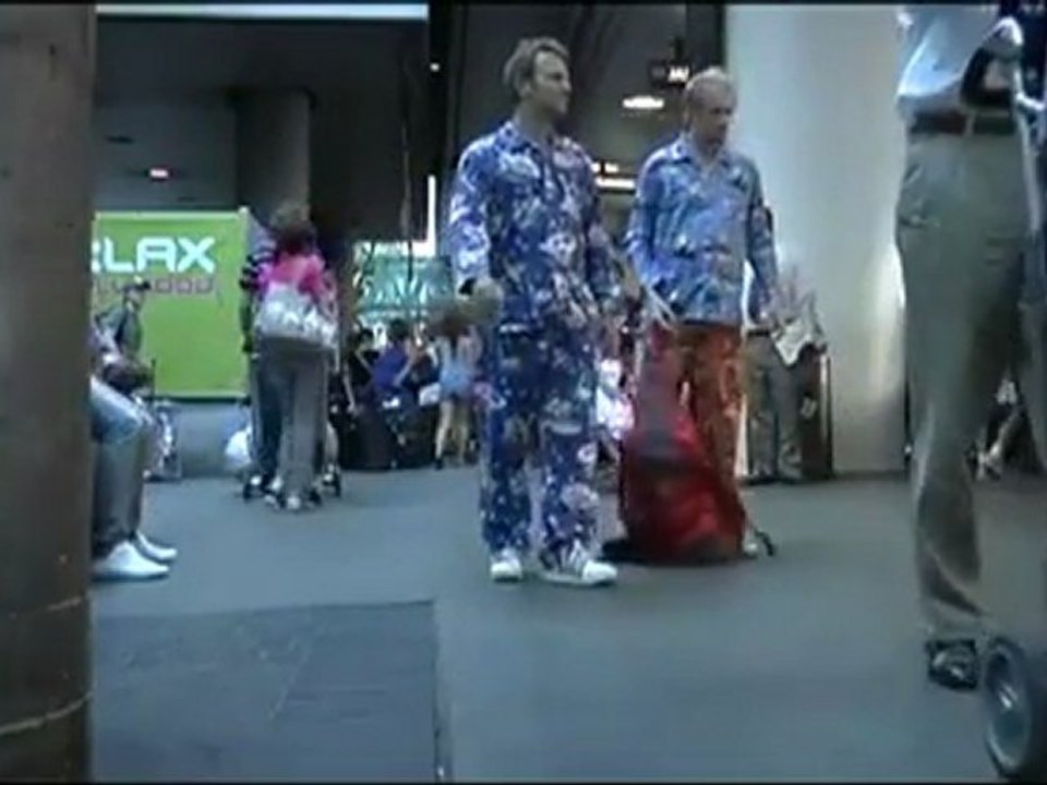 2011.06.29 Craig Robert Young @ Andy & Chaz Bugger Off To America Launch Party - BraveNewHollywood