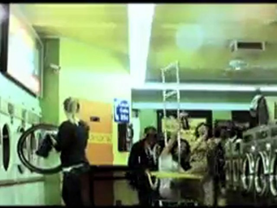 Flo Rida - Club Cant Handle Me ft. David Guetta [Official Music Video] - Step Up 3D