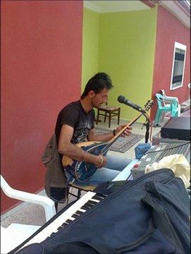 yunaklı cihat halay