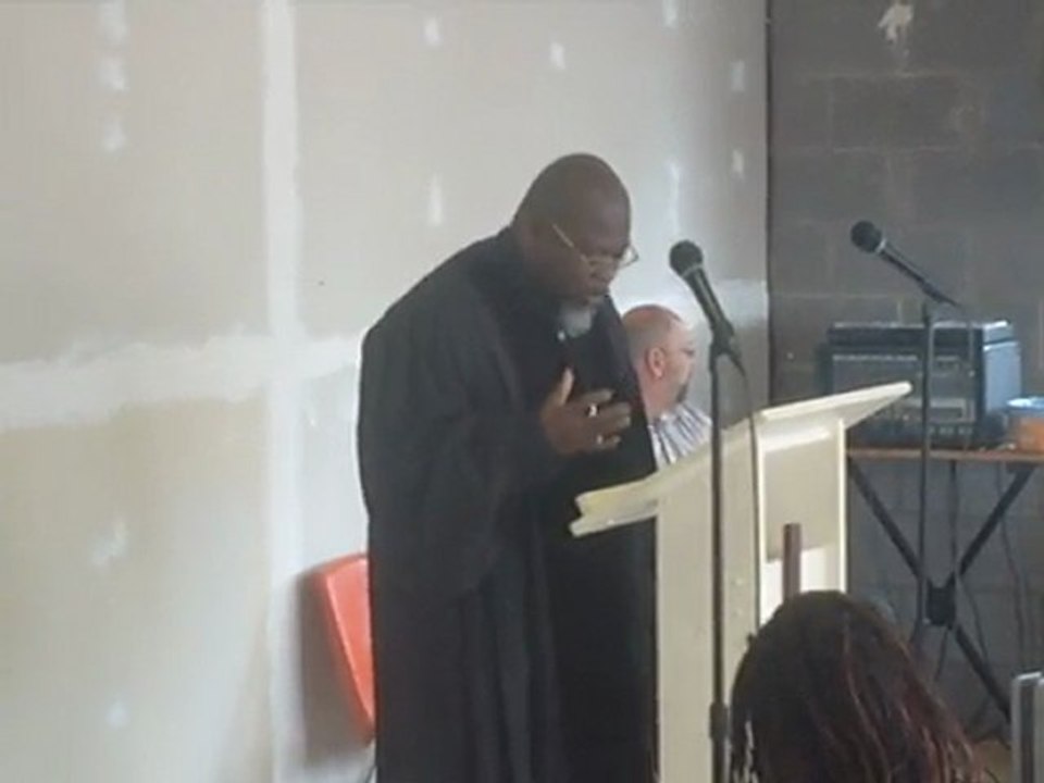 Easter Service 4-24-11 003