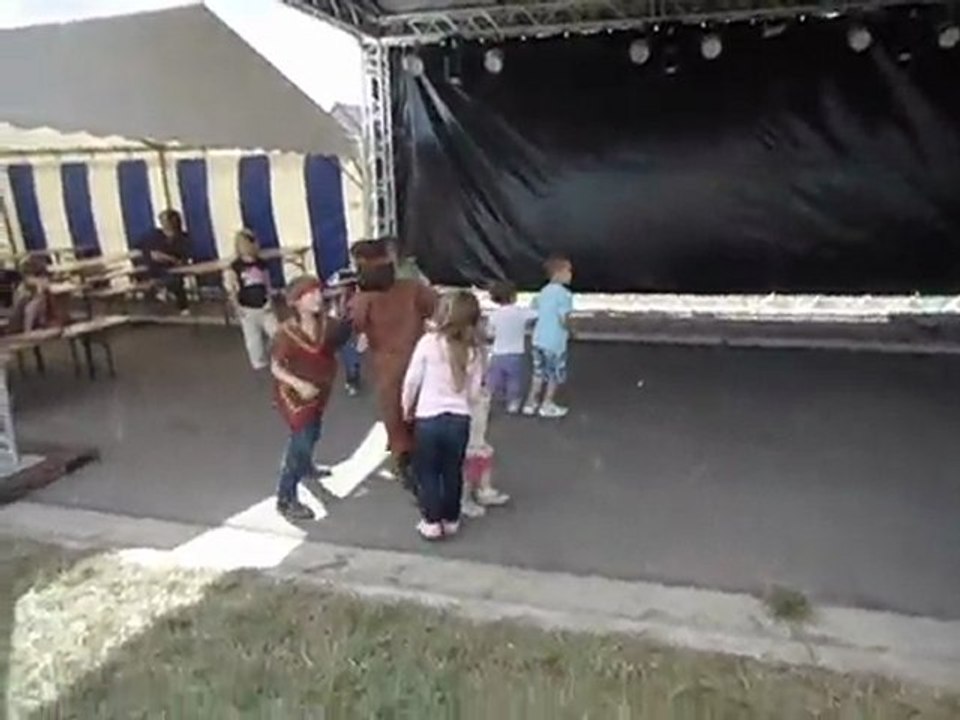 Nora qui dance