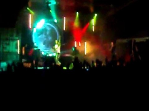 REGGAE SUN SKA 2011 // RAGGASONIC - LEGALIZER LA GANJA & KISDER