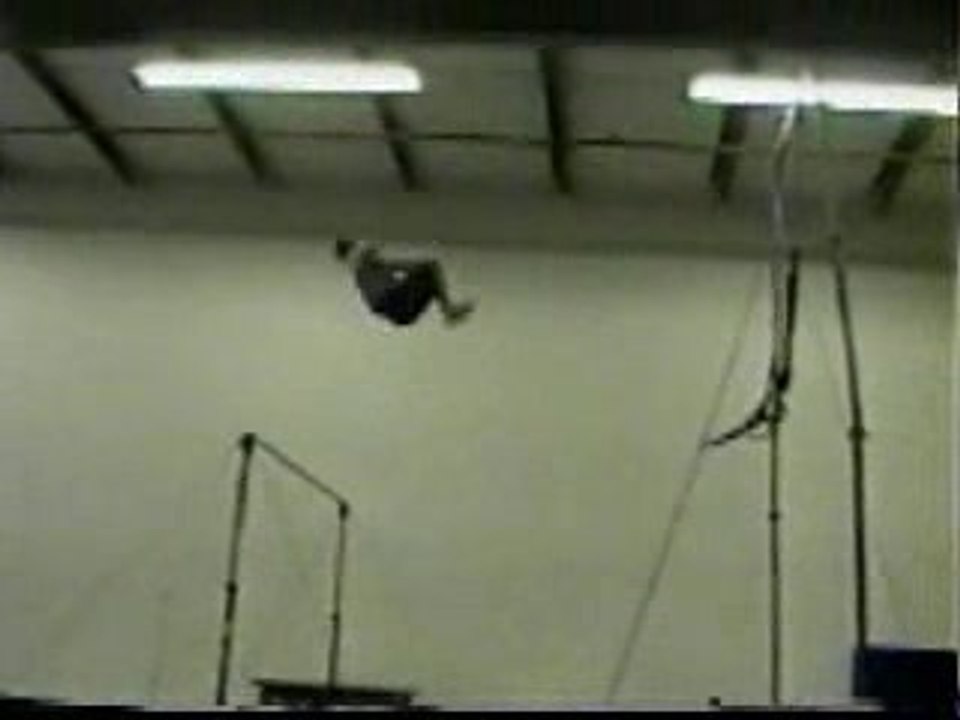 gymnastique barre accident