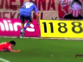 Ο Αριέλ Ιμπαγάσα με την φανέλα του Ολυμπιακού