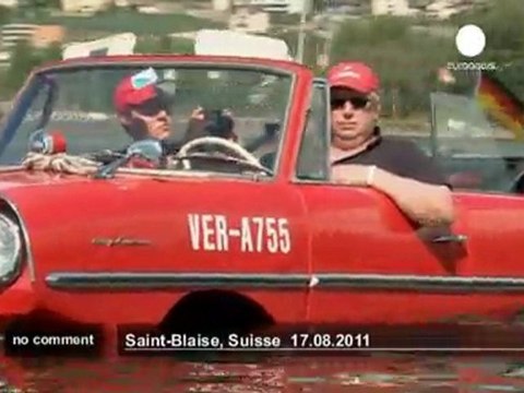 Festival de voitures amphibies au lac de... - no comment