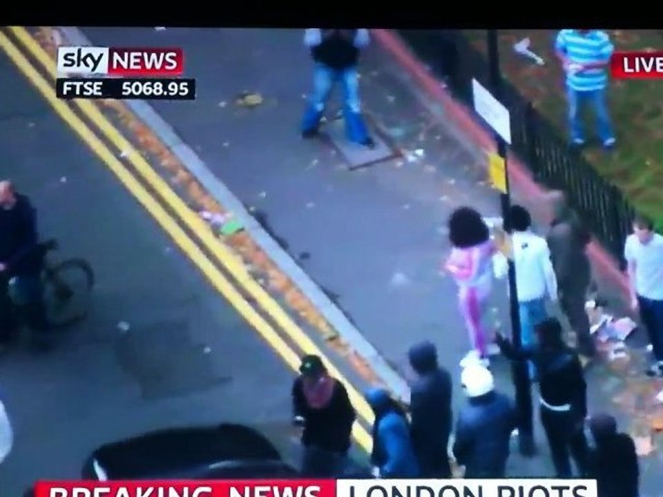 Hackney London Riots Mobs brennenden Autos