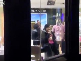 London Unruhen geht weiter - Tag 2 - Brixton South London