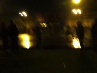 LONDON RIOTS TAG 2 - Mobile Footage Curry Brixton