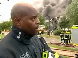 UK cleans up after overnight rioting