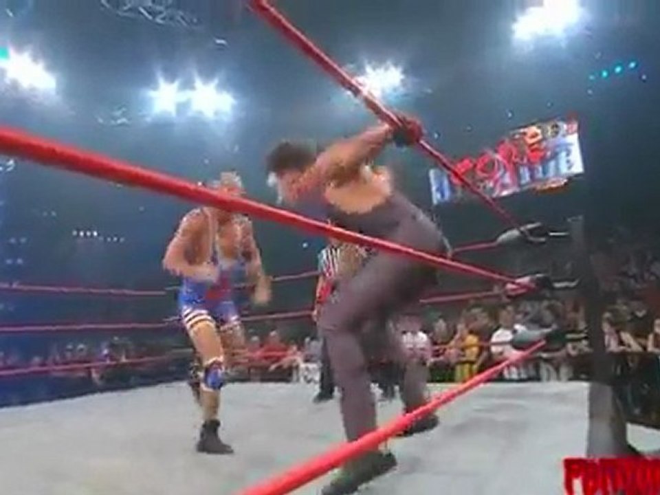 Sting vs Kurt Angle (HH 2011)