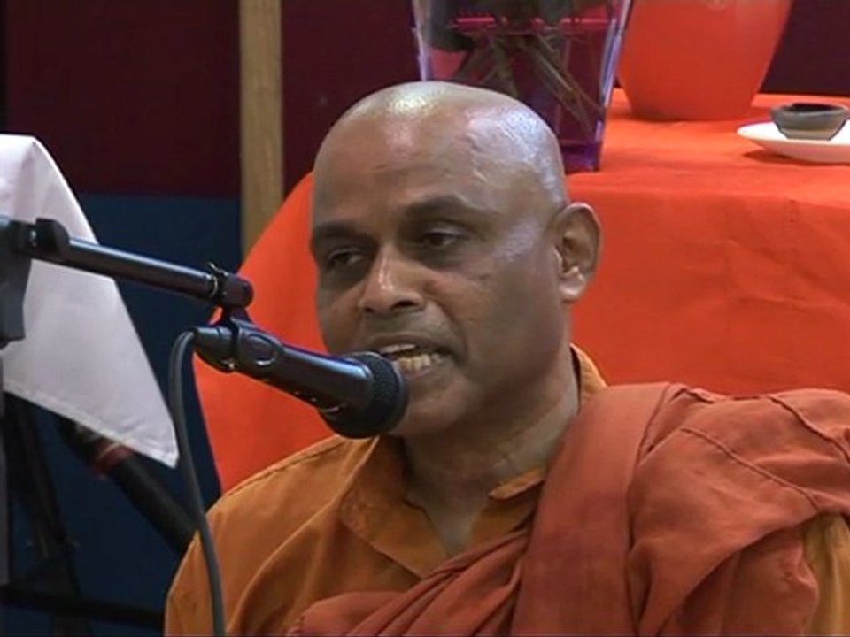Part 2 - 1  - Bana, observation & meditation to celebrate buddhist Sambuddha jayanthiya 2011 in Paris