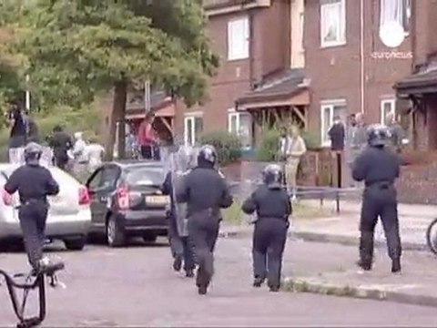 Regno Unito: il caos contagia Manchester
