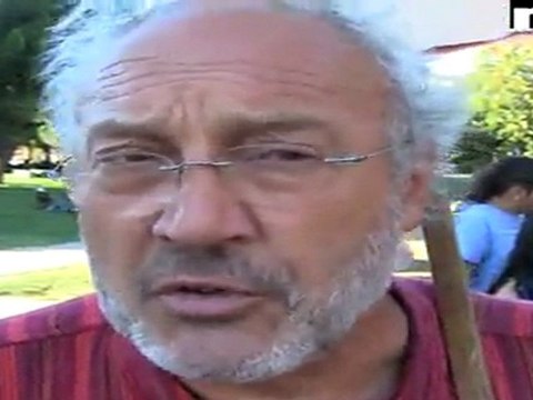 Les Roms de la Porte d'Aix manifestent devant la mairie de Marseille