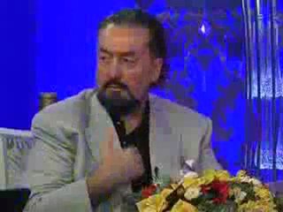 her insan vahiyle hareket eder ama farkında olmaz