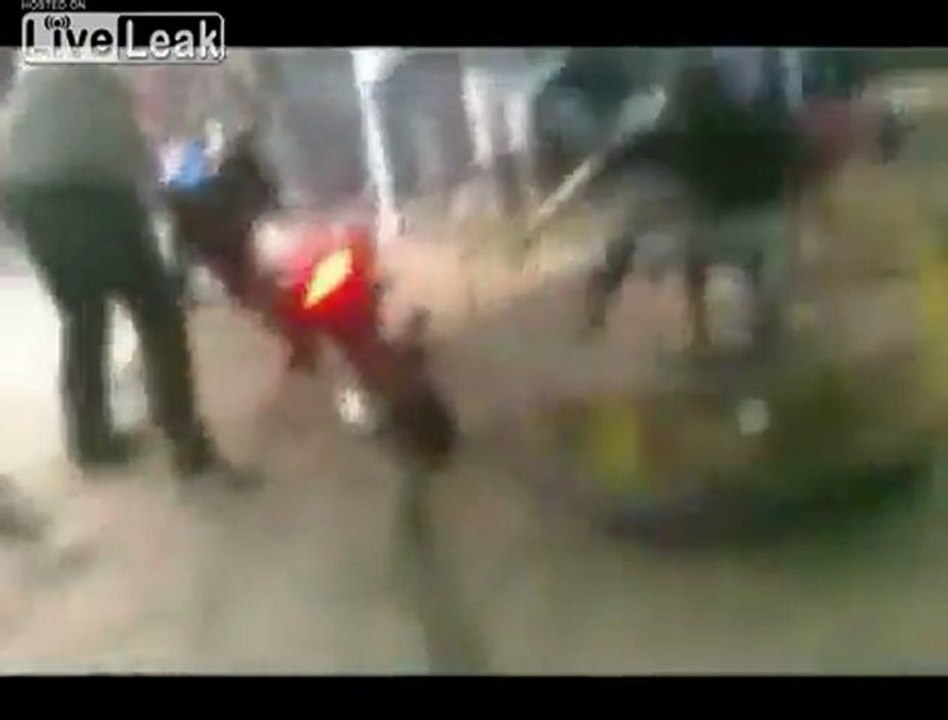 Motorrad Merry-Go-Round Fail