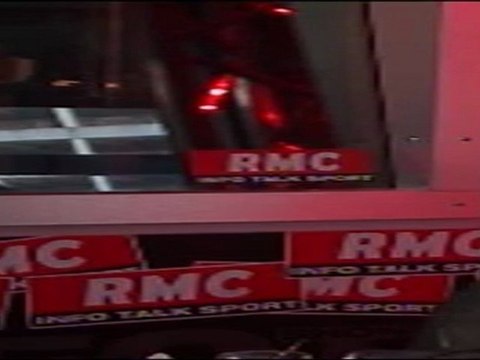 Les banquiers sont des voleurs ! Nicolas Dupont-Aignan