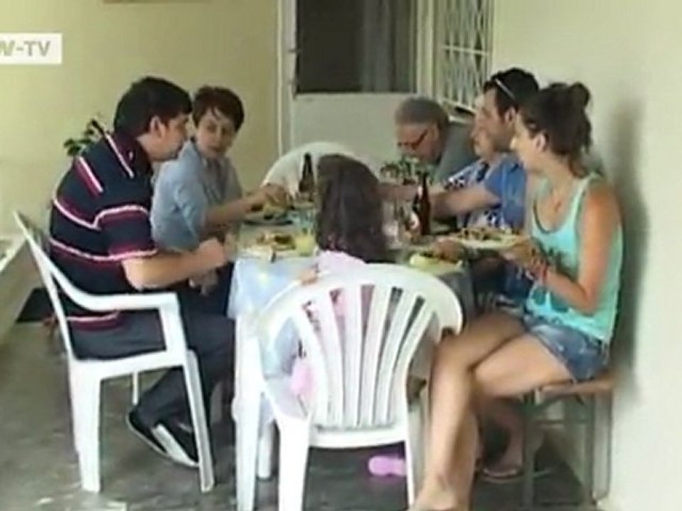 A Greek family affected by the economic crisis | Journal Reporters