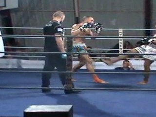 Frederic Berichon vs Touffik Essahraoui round 3 - Finale Tournoi - Gala du Phenix 3 - 02-07-11 - phenix muaythai