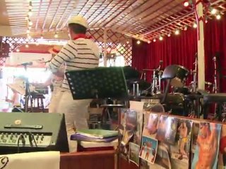 Croisière et bal musette pour les seniors oubliés des vacances