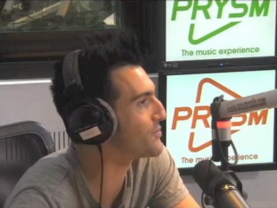 Tristan Garner, en interview dans les studios de Prysm Radio