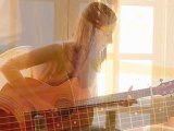 In Motion - Merel van Hoek - Fingerstyle Guitar - www.merelvanhoek.com