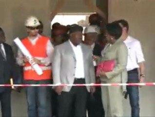 Visite surprise du Président sur les chantiers des infrastructures de Franceville - Partie 1/2