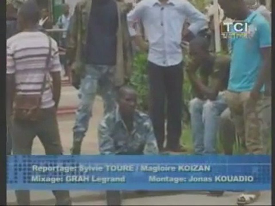 Un autobus de la (Sotra) plonge dans la lagune   Le Bilan des victimes (Vendredi) et les 1ers mots des responsables de la SOTRA - Abidjan.net Vidéo