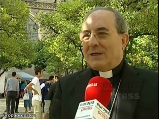 El arzobispo de Sevilla recibe grupos de la JMJ