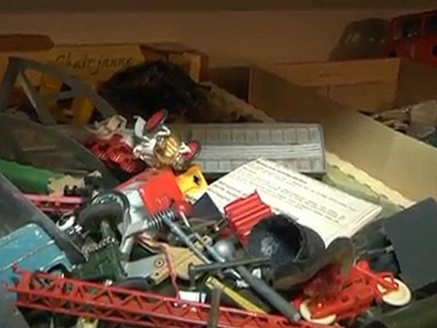La clinique des jouets anciens à Troyes
