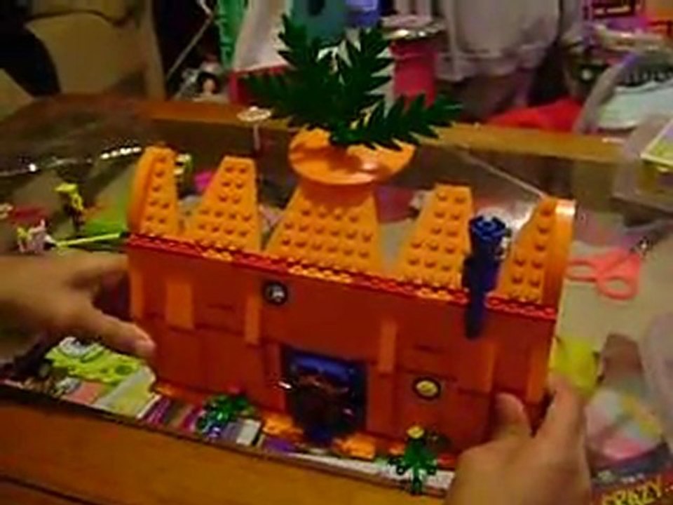 Yana Building her Spongebob Lego 3834 Set