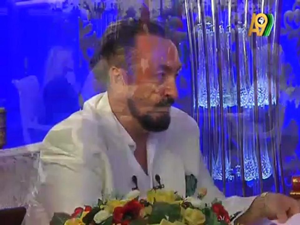 Adnan Oktar Simona'yı çok beğendi