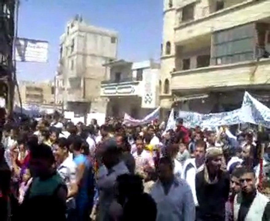 من مظاهرات حمص حي البياضة جمعة لن نركع حاشدة جداSyria Homs AlbayadaAالثاني