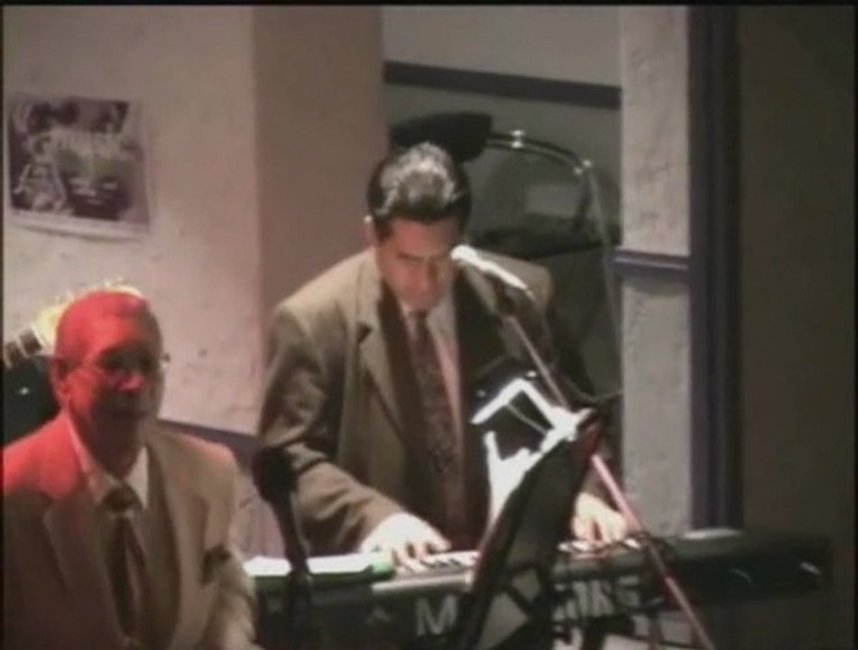 Salsa Piano Solo (Improvisation) in A Minor / La Menor - SalsaPianoSolo.Com