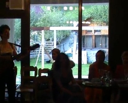 CAND S-O-NPARTIT NOROCU Ofelia -Florica Harangus -Moment artistic in TABARA DE CREATIE SI RECREATIE -Bran Moeciu de Sus-23-Iulie-2011