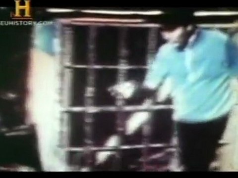 O efeito nostradamus - o exercito de satanas - documentario history channel