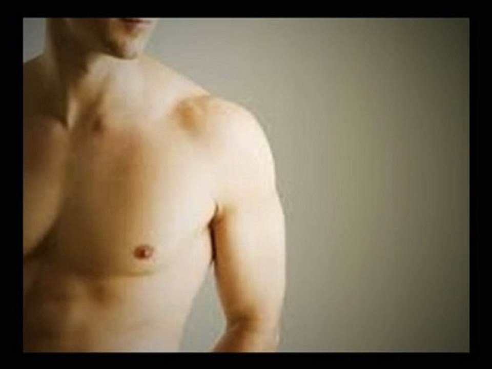 exercice pectoraux avec haltere