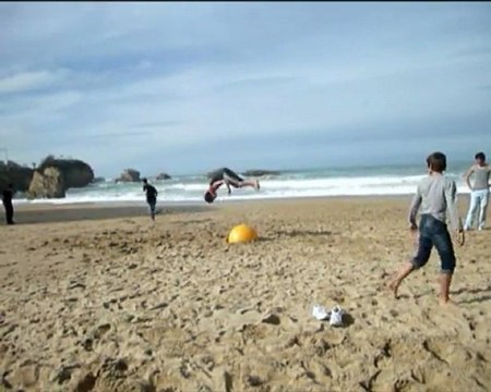 JAM Parkour Freerunning Tricks Biarritz 15 fevrier 2011